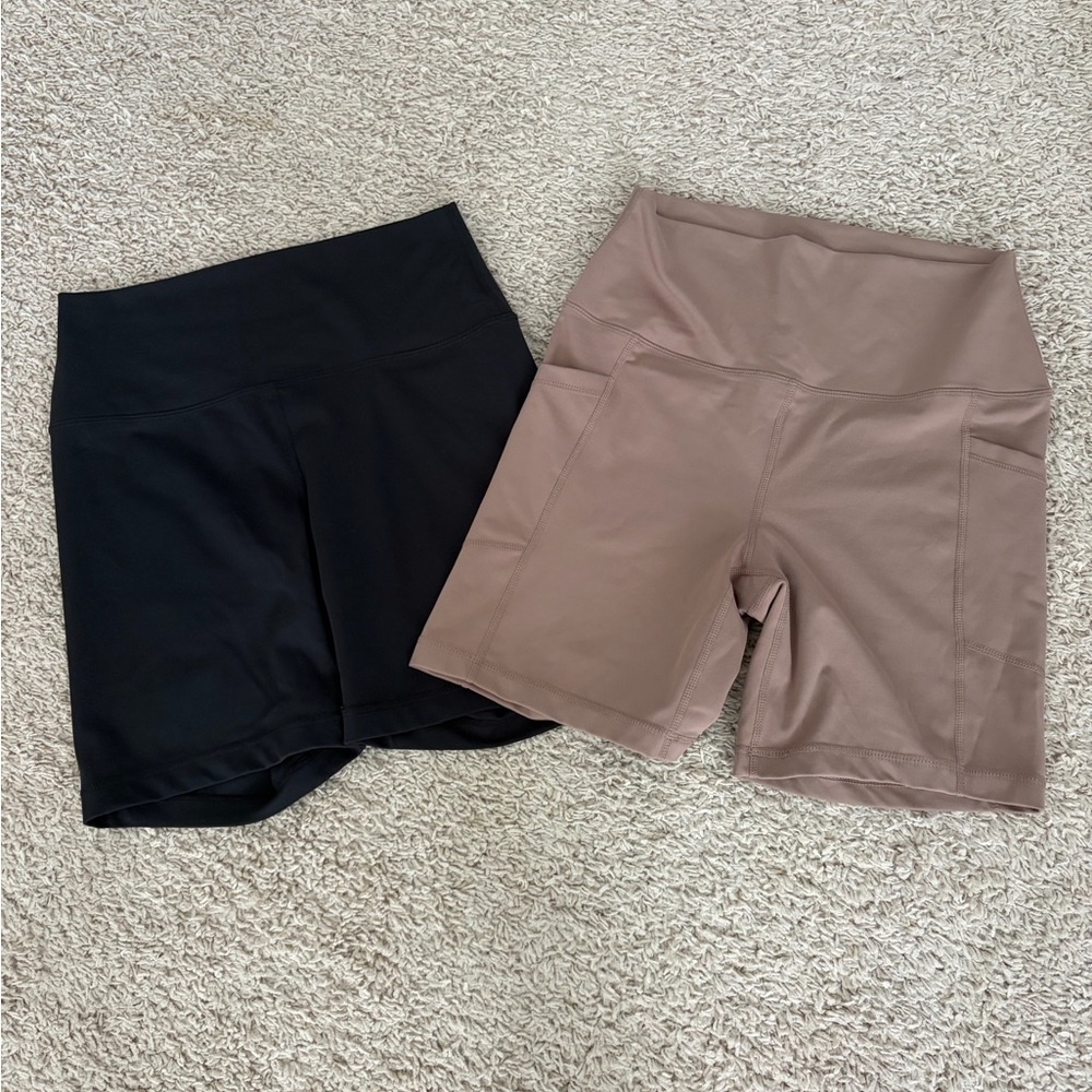 Yogalicious Lux Black and Tan Bike Shorts